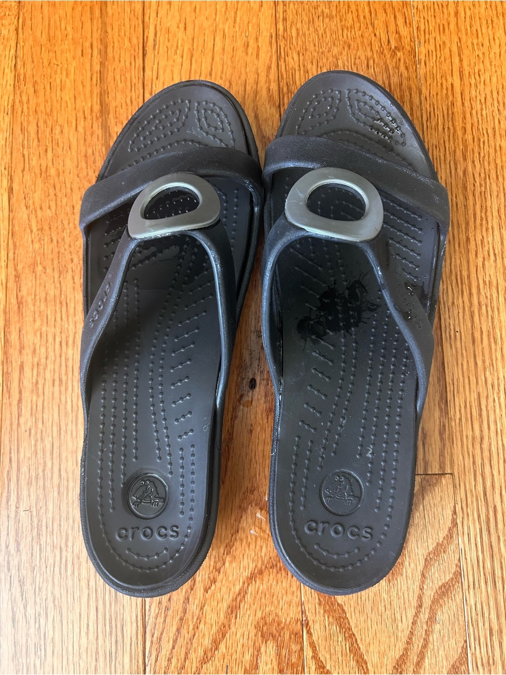 Crocs Sanrah Circle Slide Sandals Black Silver Comfort Women’s Size 9 Versatile - Picture 2 of 6